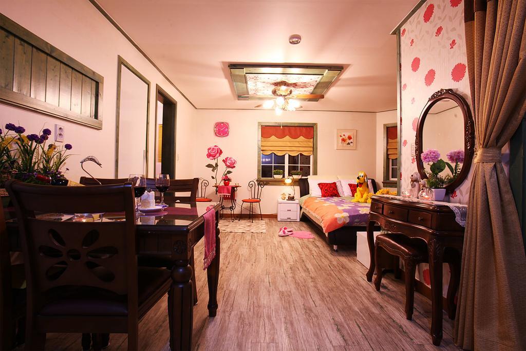 Muju Iris Pension Экстерьер фото